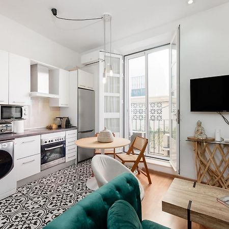 Urbanchicmalaga 2Bedroom Oasis In Historic Malaga Centre ภายนอก รูปภาพ