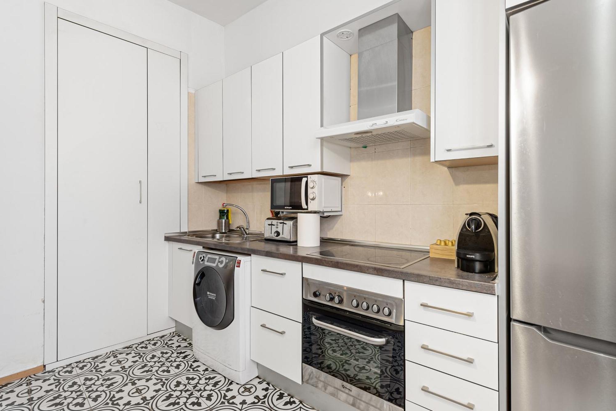 Urbanchicmalaga 2Bedroom Oasis In Historic Malaga Centre ภายนอก รูปภาพ