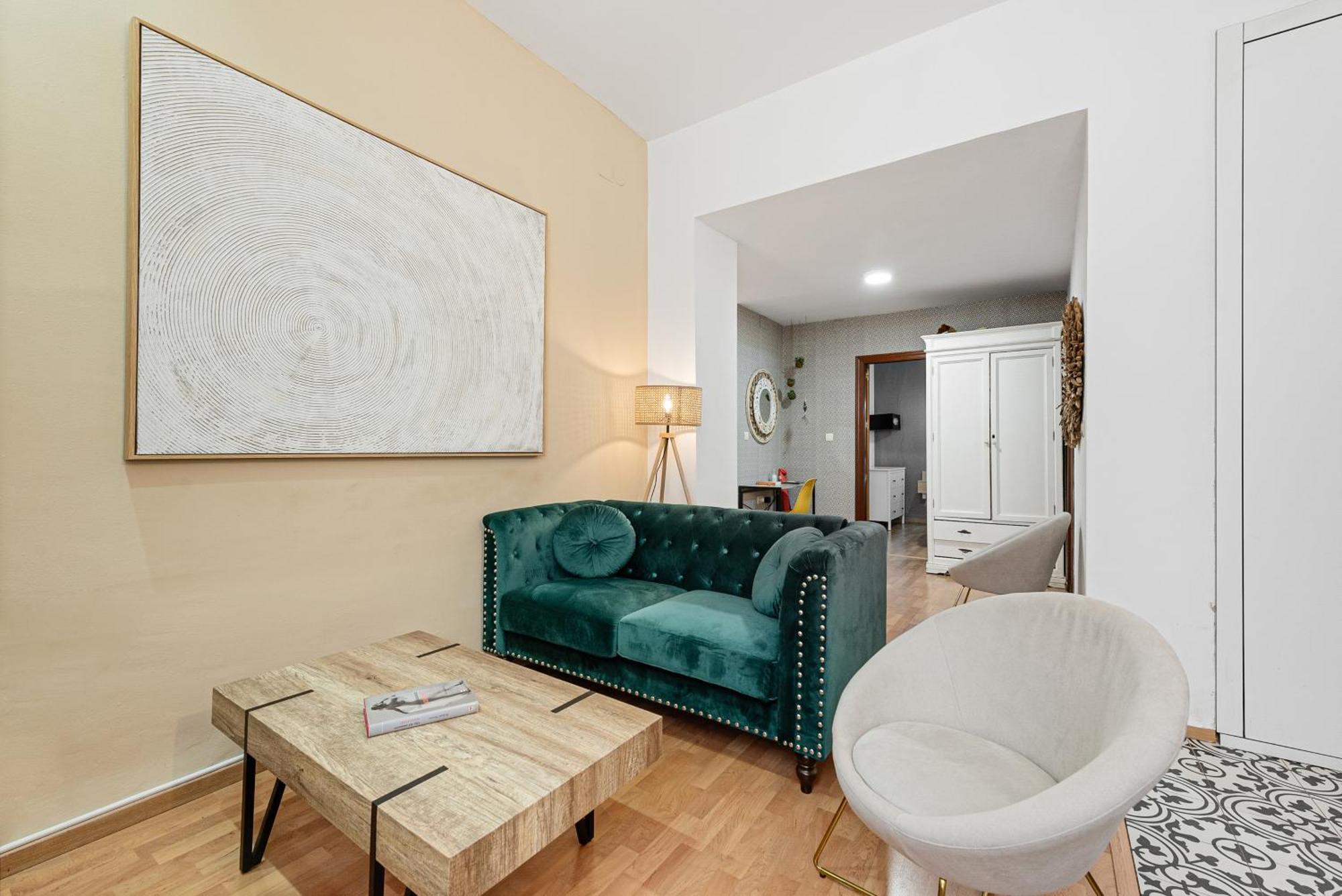 Urbanchicmalaga 2Bedroom Oasis In Historic Malaga Centre ภายนอก รูปภาพ