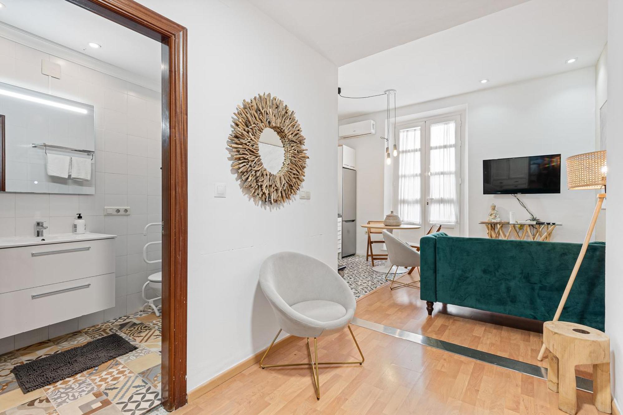 Urbanchicmalaga 2Bedroom Oasis In Historic Malaga Centre ภายนอก รูปภาพ